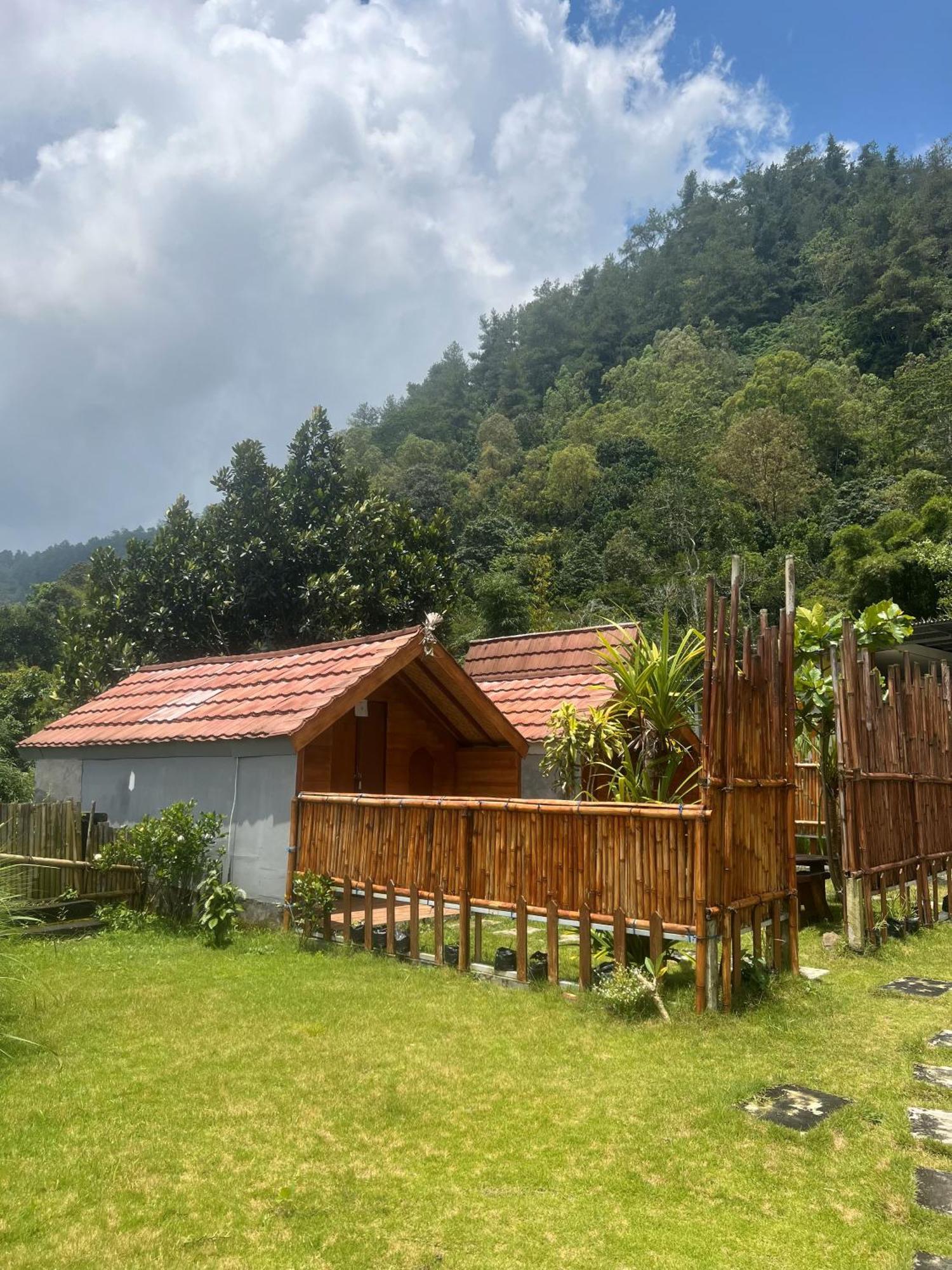 Готель Samuh Camp Kintamani Номер фото